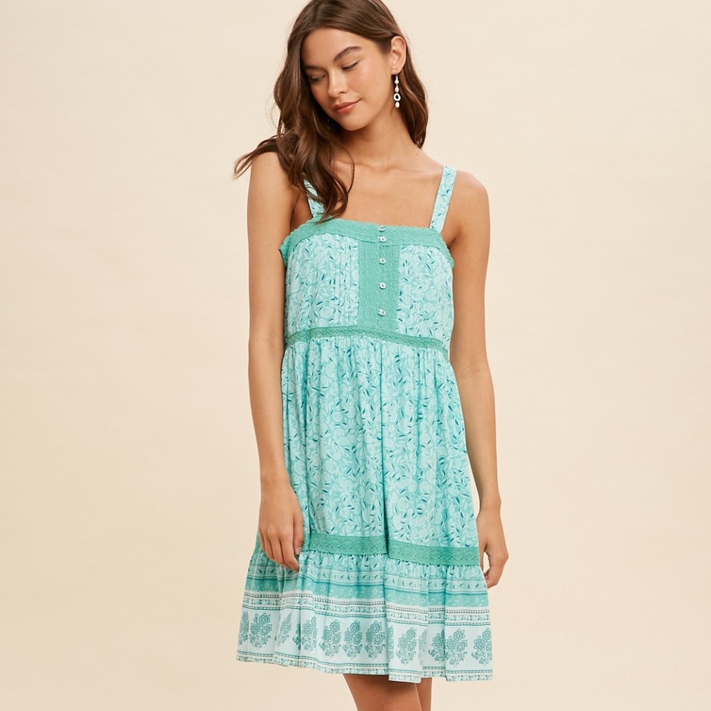 TIERED BORDER PRINT MINI DRESS
